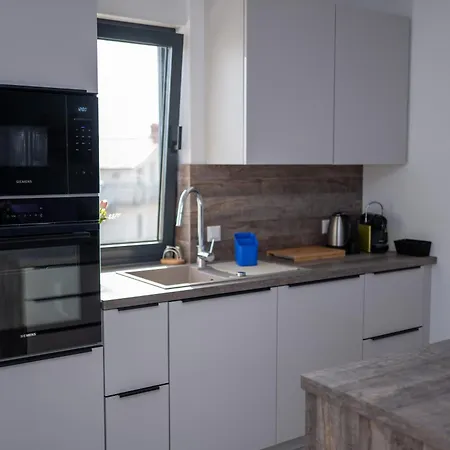 Apartament Happy Day 1,2,3 Pula