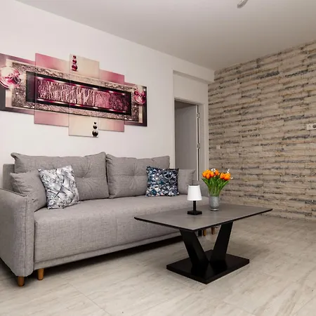 Happy Day 1,2,3 Διαμέρισμα *