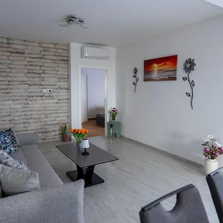 Appartement Happy Day 1,2,3 Pula