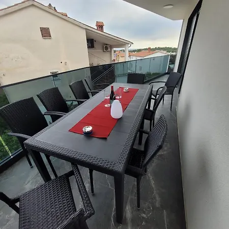Apartment Happy Day 1,2,3,4 Pula