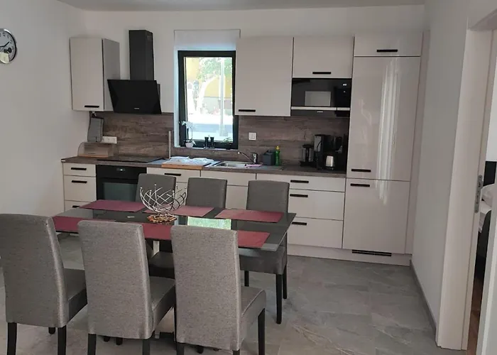 Happy Day 1,2,3 Apartament *