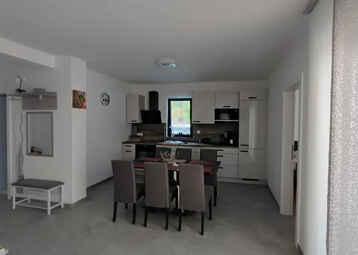 Happy Day 1,2,3 Apartament *